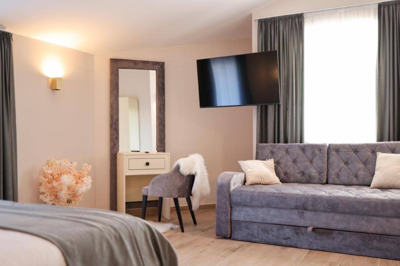 Castello Exclusive Rooms With Breakfast - By Ta Leut Agency Privlaka  Buitenkant foto