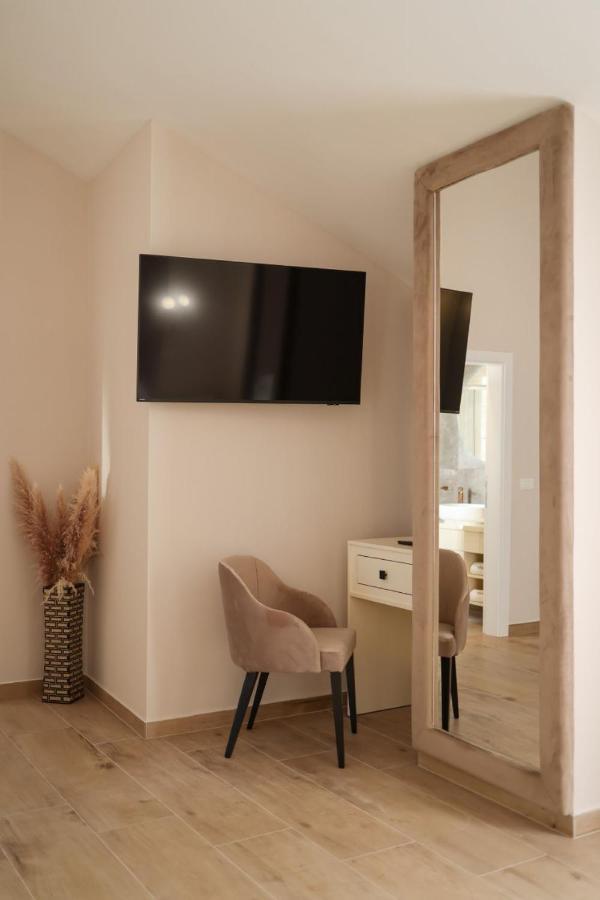 Castello Exclusive Rooms With Breakfast - By Ta Leut Agency Privlaka  Buitenkant foto